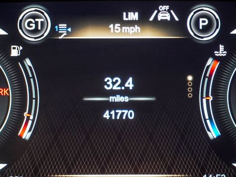 Used 2021 Aston Martin DBX AWD/4WD image 29