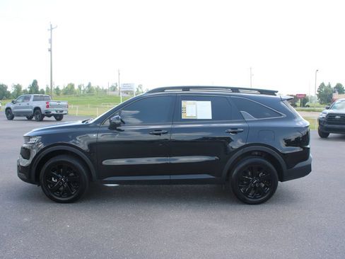 Used 2023 Kia Sorento S w/ Panoramic Sunroof Package AWD/4WD image 6