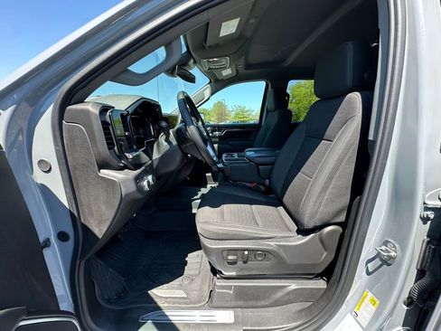 Used 2024 GMC Sierra 1500 Elevation AWD/4WD image 2