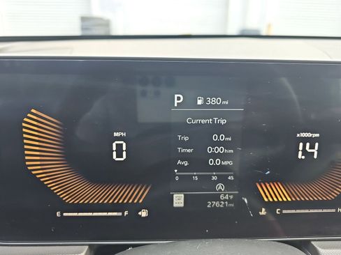 Used 2025 Kia K5 LXS image 10