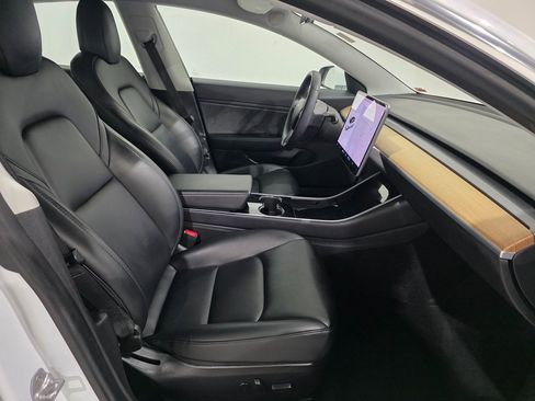 Used 2020 Tesla Model 3 Long Range image 17