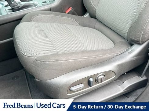 Used 2023 Chevrolet Traverse LT AWD/4WD image 26