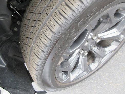 Used 2022 RAM 1500 Limited w/ Night Edition AWD/4WD image 15