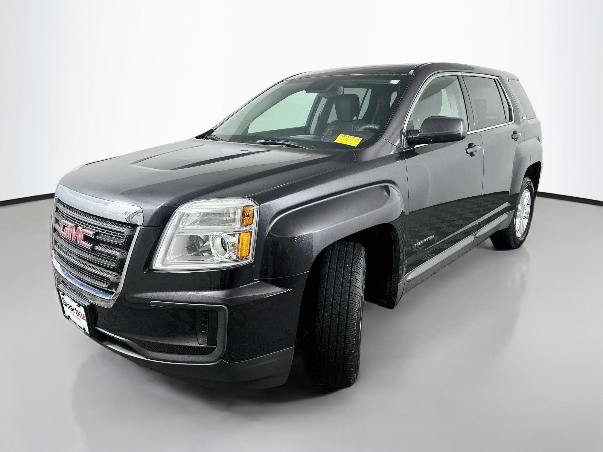 Used 2016 GMC Terrain SLE FWD image 3