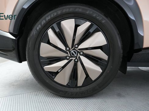 Used 2024 Nissan Ariya Platinum + image 17