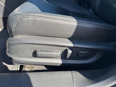 Used 2017 Honda Accord Touring image 19