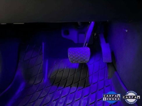 Used 2023 Mercedes-Benz EQB 300 4MATIC w/ Pinnacle Package image 38