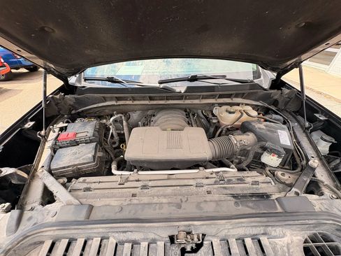 Used 2021 Chevrolet Silverado 1500 LT w/ Safety Package II AWD/4WD image 29