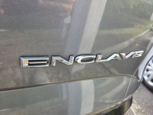 Used 2018 Buick Enclave Essence image 4