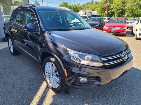 Used 2012 Volkswagen Tiguan SE FWD image 3