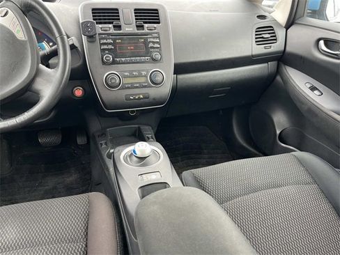 Used 2015 Nissan Leaf S w/ Charge Package image 16