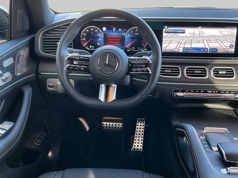 Used 2026 Mercedes-Benz GLS 450 4MATIC image 7