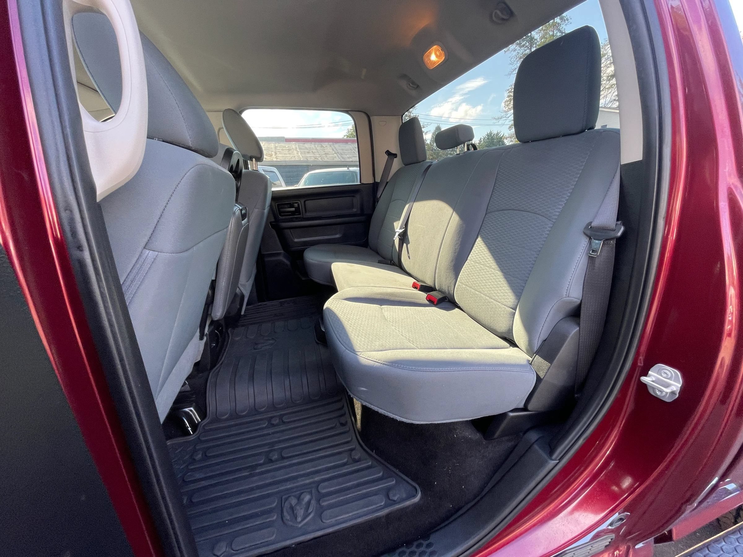 Used 2017 RAM 2500 Tradesman w/ Chrome Appearance Group AWD/4WD image 12