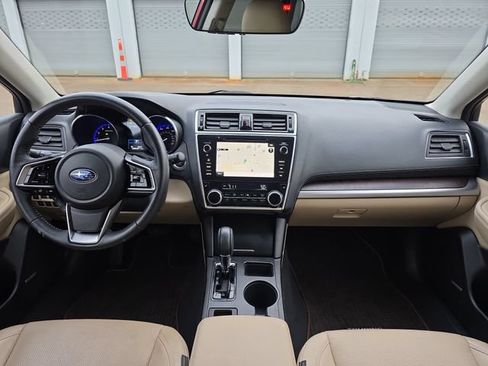 Used 2019 Subaru Outback 2.5i Limited AWD/4WD image 11