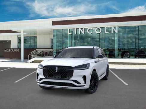 New 2026 Lincoln Aviator Reserve w/ Jet Appearance Package image 2