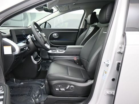 New 2026 Hyundai Ioniq 9 Limited AWD/4WD image 11