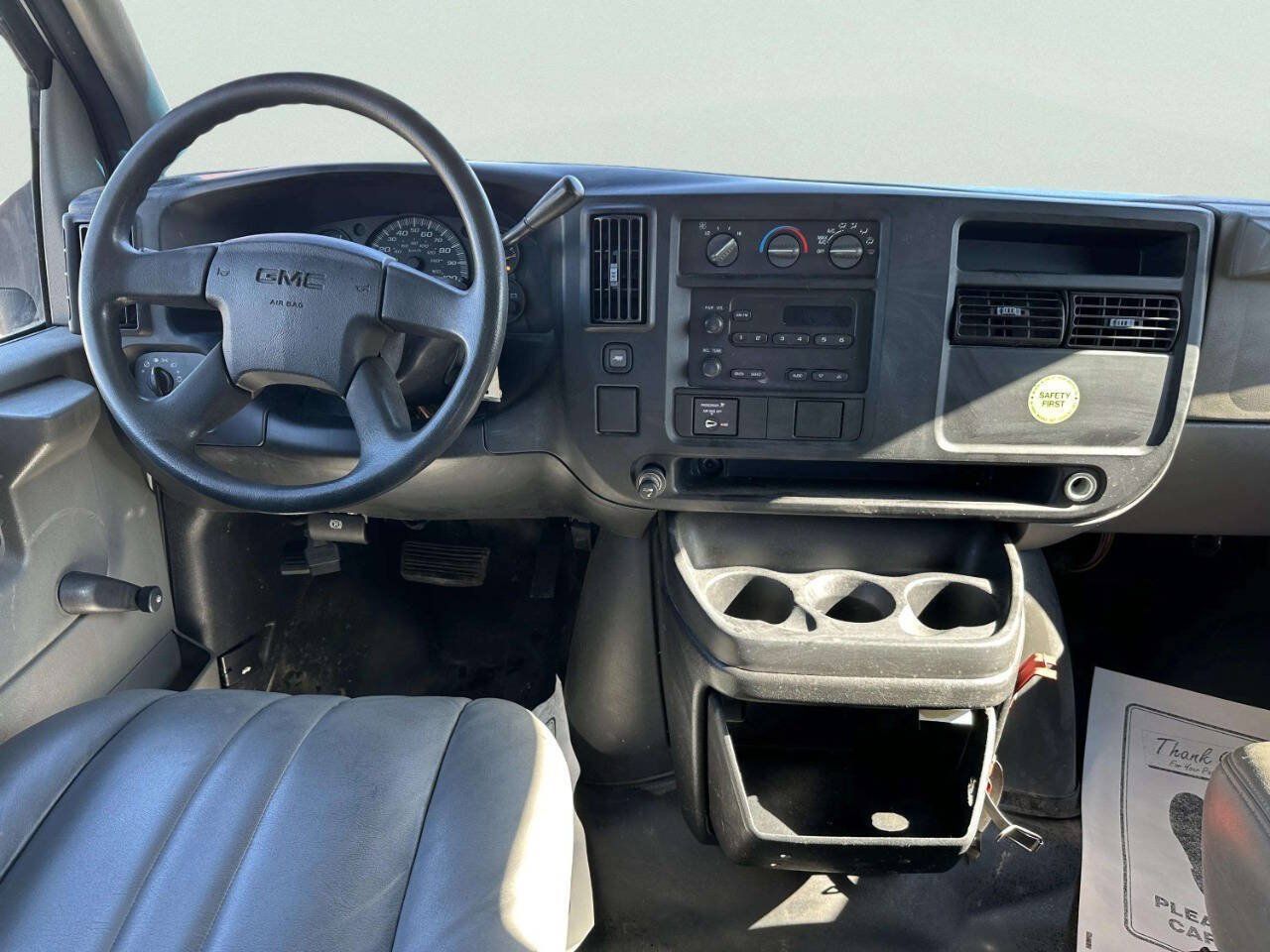 Used 2007 GMC Savana 3500 RWD image 18