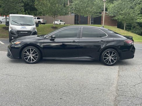 Used 2021 Toyota Camry SE w/ Cold Weather Package AWD/4WD image 2