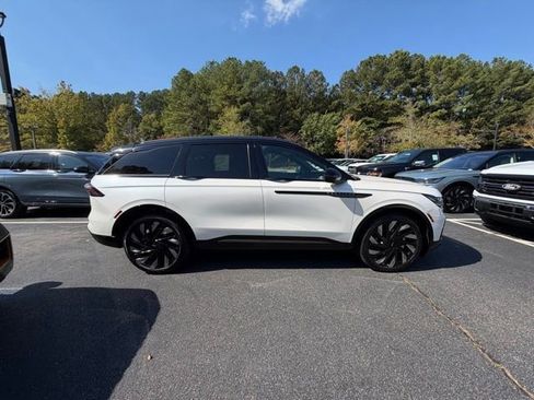 New 2026 Lincoln Nautilus Reserve w/ Jet Appearance Package image 6