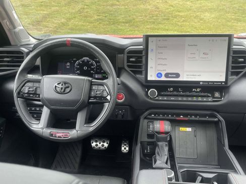 Used 2022 Toyota Tundra TRD Pro AWD/4WD image 12