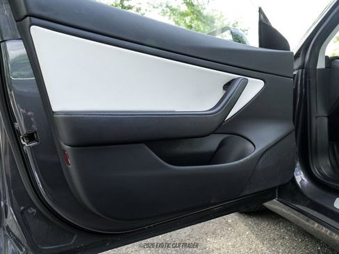 Used 2018 Tesla Model 3 Long Range AWD/4WD image 54