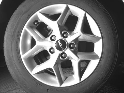 Used 2025 Kia Soul LX w/ LX Technology Package image 15