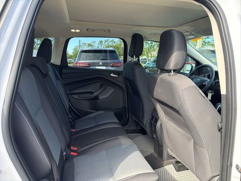 Used 2018 Ford Escape SE w/ SE Sync 3 Package image 15