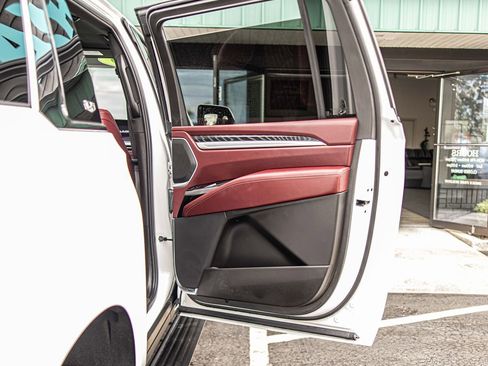 Used 2025 Cadillac Escalade ESV Premium Luxury w/ Touring Package AWD/4WD image 42