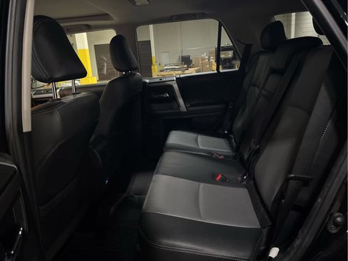 Used 2024 Toyota 4Runner SR5 Premium w/ Moonroof Package image 7