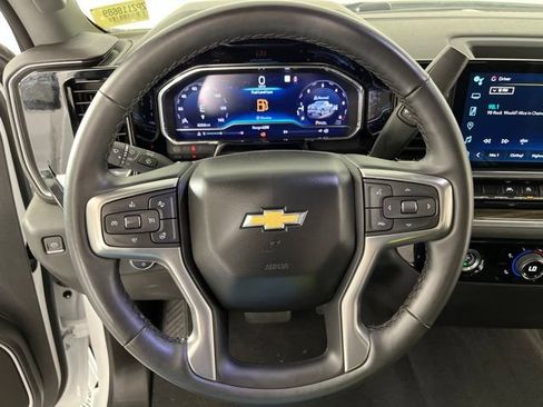 Used 2023 Chevrolet Silverado 1500 LT AWD/4WD image 23