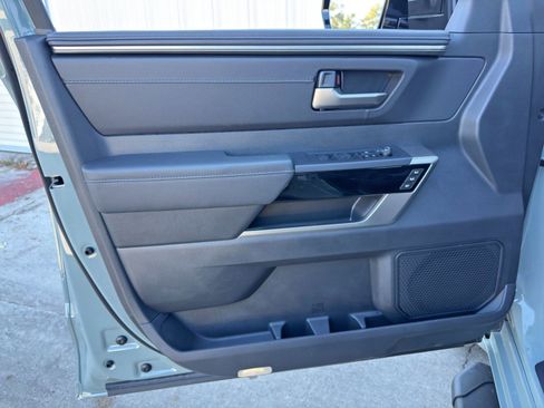 Used 2025 Toyota Tundra Limited image 44