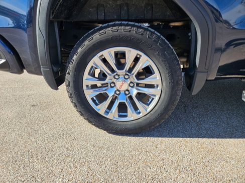 Used 2022 GMC Sierra 1500 Denali w/ Denali Carbonpro Edition image 29