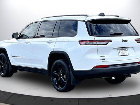 Used 2024 Jeep Grand Cherokee L Altitude image 7