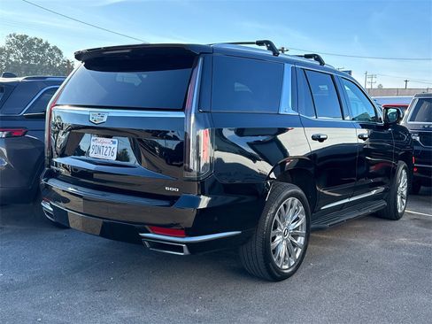 Used 2021 Cadillac Escalade Premium Luxury w/ LPO, Illumination Package image 16