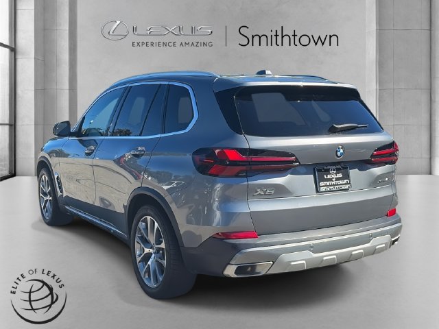 Used 2025 BMW X5 xDrive40i w/ Premium Package AWD/4WD image 7