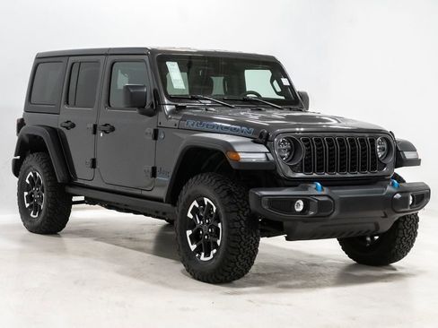 Used 2025 Jeep Wrangler Unlimited Rubicon 4xe w/ Convenience Group image 7