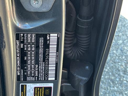 Used 2019 Mercedes-Benz GLC 350e 4MATIC image 10