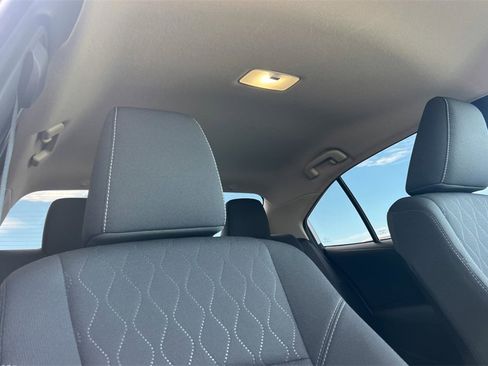 Certified 2025 Toyota Corolla LE image 18