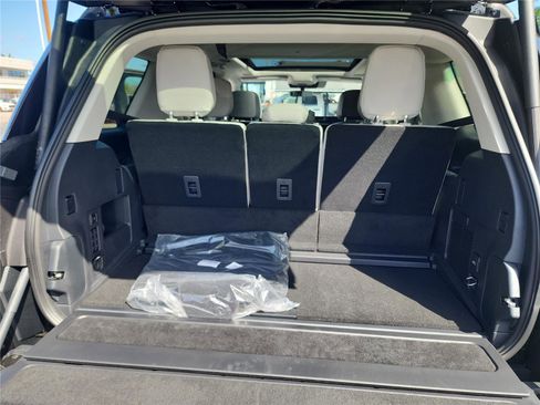 New 2026 Lincoln Navigator Reserve image 20