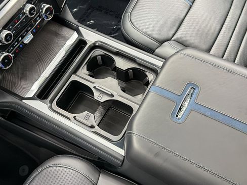 Used 2025 Ford F250 Platinum image 28