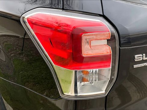 Used 2018 Subaru Forester 2.5i image 26