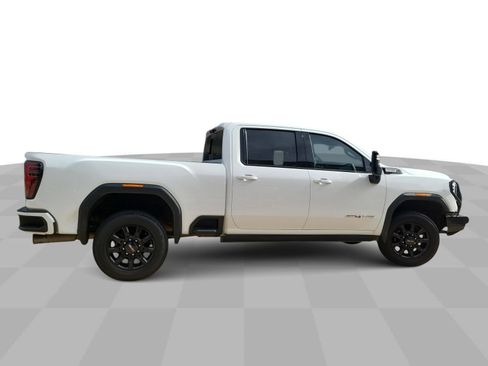 Used 2024 GMC Sierra 2500 AT4 w/ AT4 Premium Plus Package AWD/4WD image 9