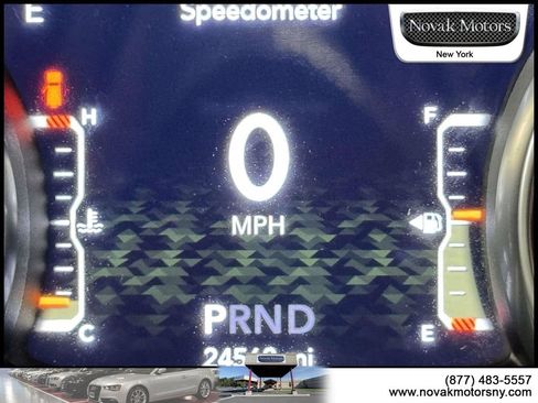 Used 2022 Jeep Wrangler Unlimited Sahara AWD/4WD image 20