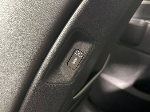 New 2026 Kia Sorento S w/ S Panoramic Sunroof Package FWD image 37