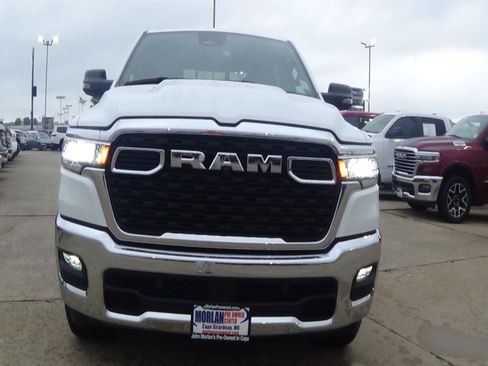 Certified 2025 RAM 1500 Big Horn AWD/4WD image 3