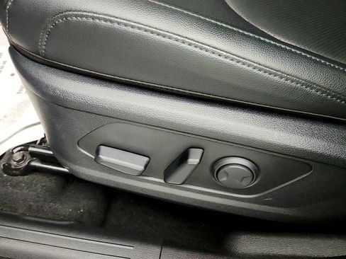 Used 2025 Kia Sportage SX FWD image 12