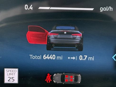 Used 2025 BMW 430i Convertible w/ Convenience Package image 21