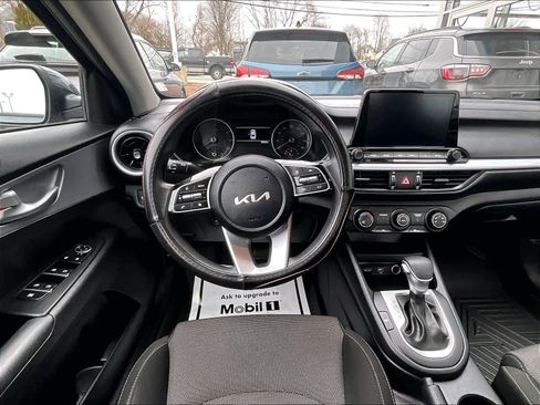 Used 2023 Kia Forte LXS image 17