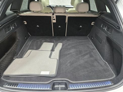 Used 2023 Mercedes-Benz GLC 300 4MATIC image 42
