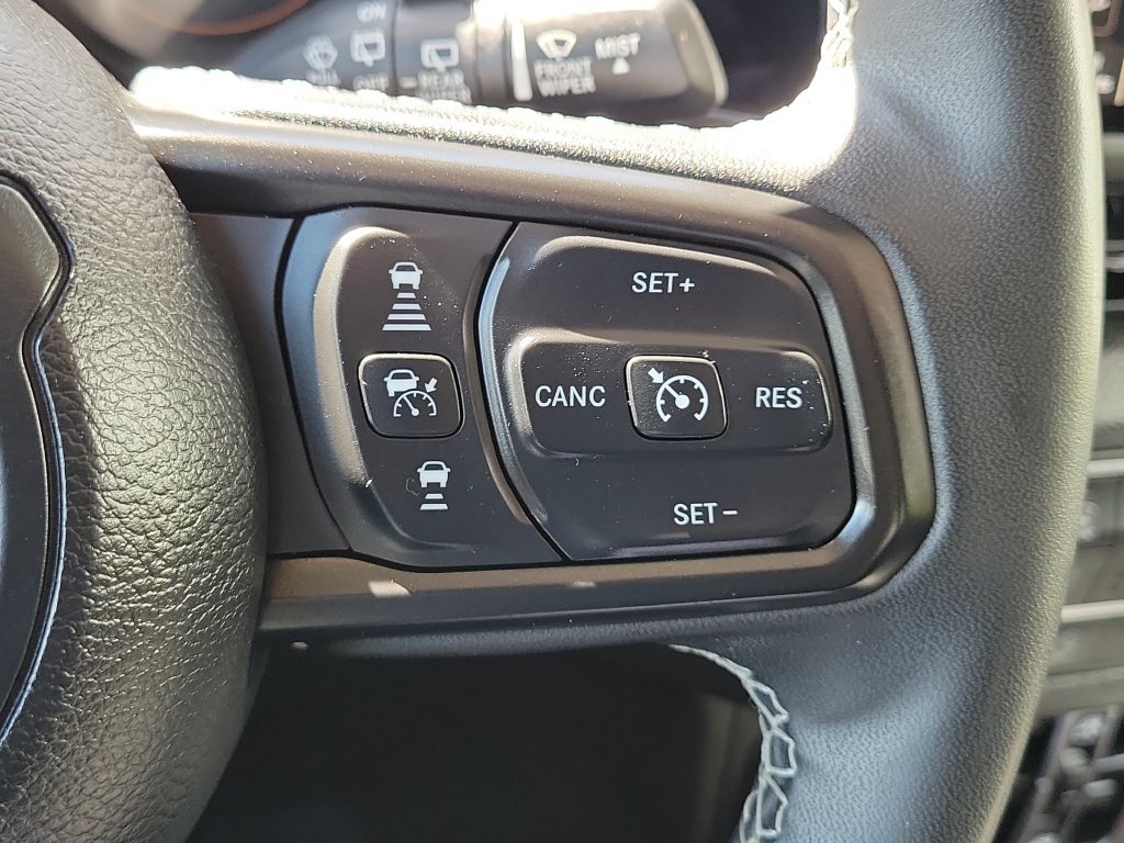Used 2025 Jeep Wrangler Unlimited Sport AWD/4WD image 10